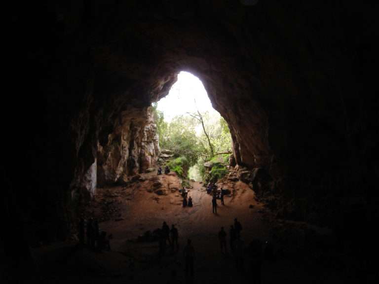 que ver en menorca la Cueva más grande de Menorca la Cova des Coloms