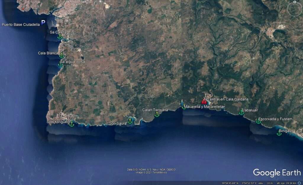 Carte des plages du nord de Minorque. (Ce sont Saura, Es Talaier, Calan Turqueta, Macarella et Macarelleta, Cala Galdana, Trabaluger, Cala Escorxada, Cala Fustam et Binigaus)