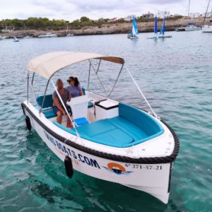 barco sin licencia de Twins Boats Tramontana Propara alquilar en Ciutadella de Menorca