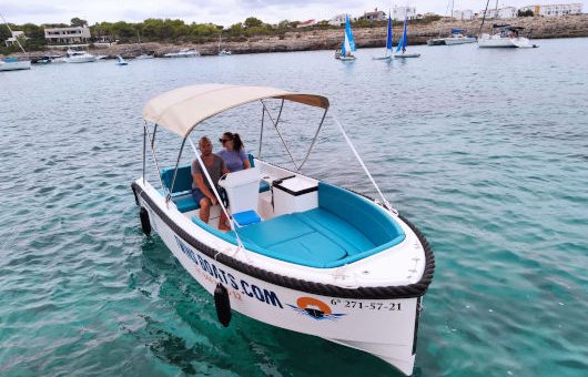 alquiler barco sin licencia en Ciutadella - TwinsBoats
